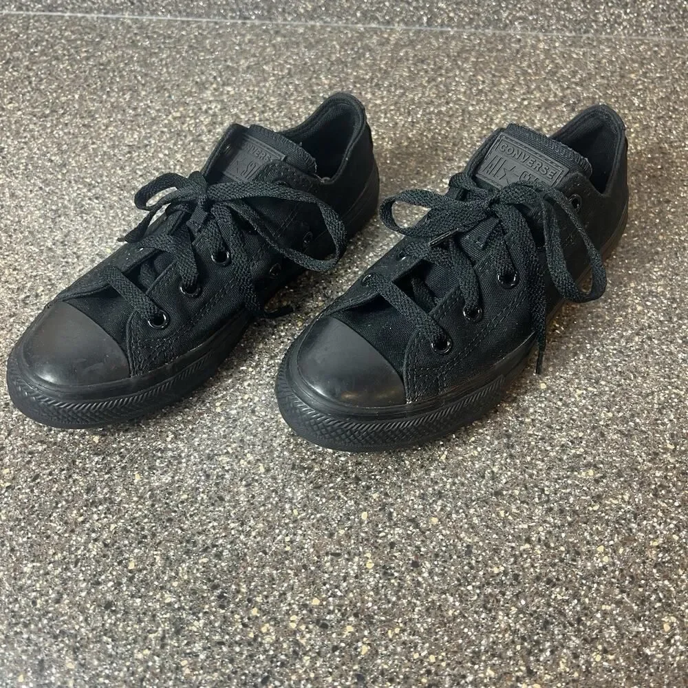 Converse All Star Kids Youth Sz 2 All Black Canvas Sneaker Lace Up Low Top Shoes